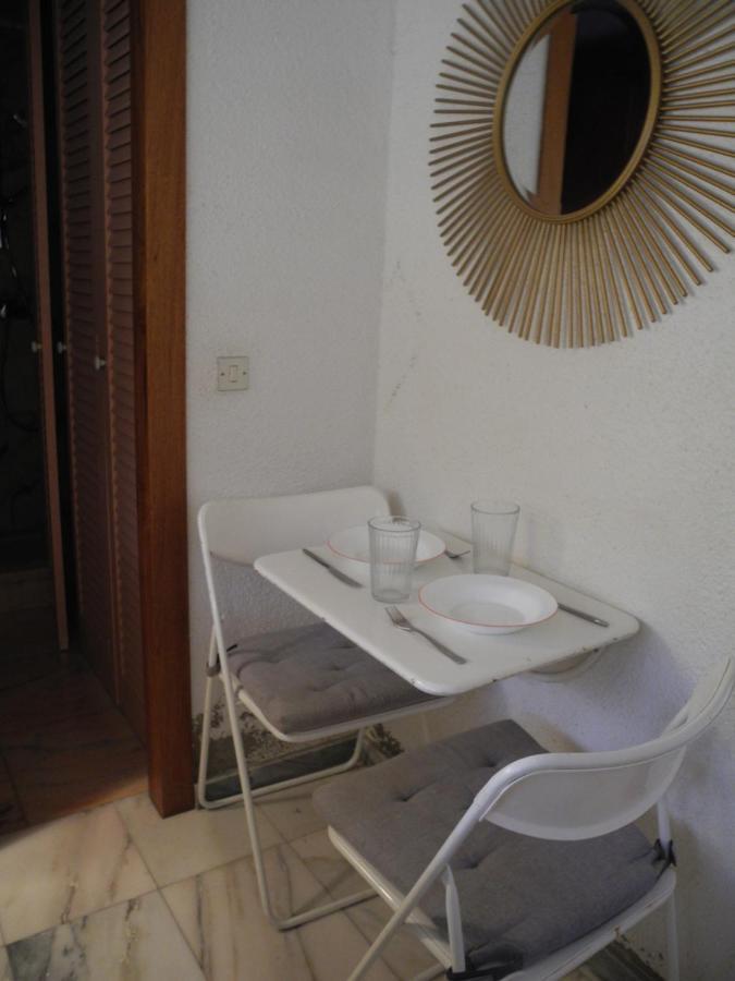 Tranquilos Estudios Cerca De La Playa Cadaques Luaran gambar